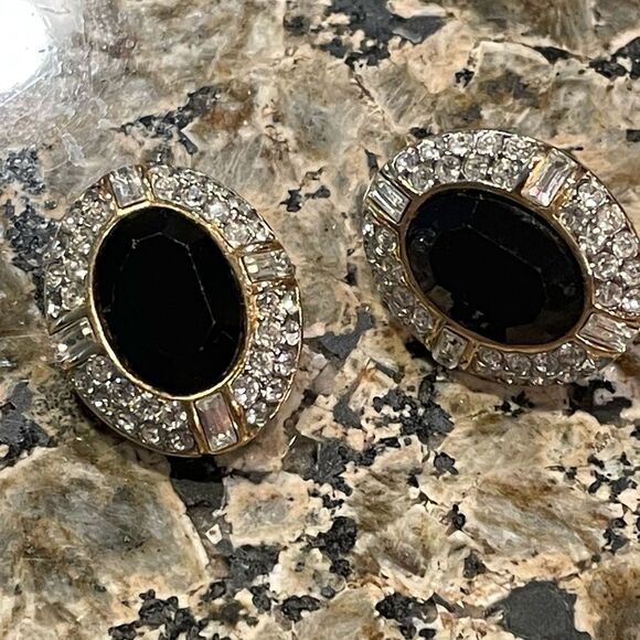 Givenchy Paris New York Vintage Black Onyx Crystal Gld Tn Vintage Clip Earrings - Picture 7 of 14